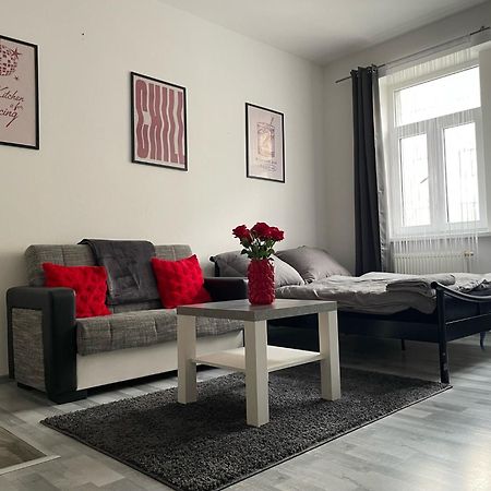 Tiffany Apartment In The City Center Pozsony Kültér fotó