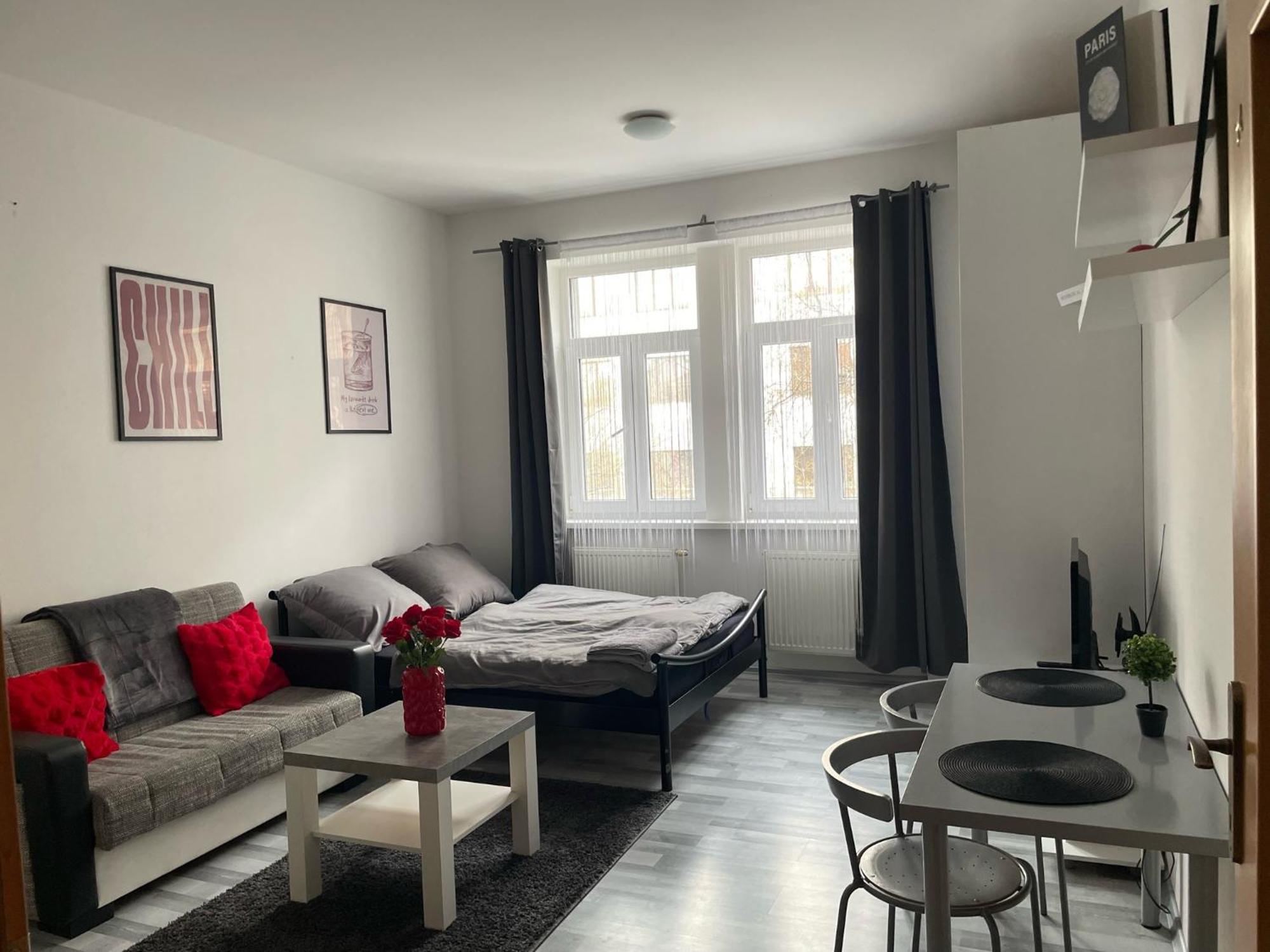 Tiffany Apartment In The City Center Pozsony Kültér fotó