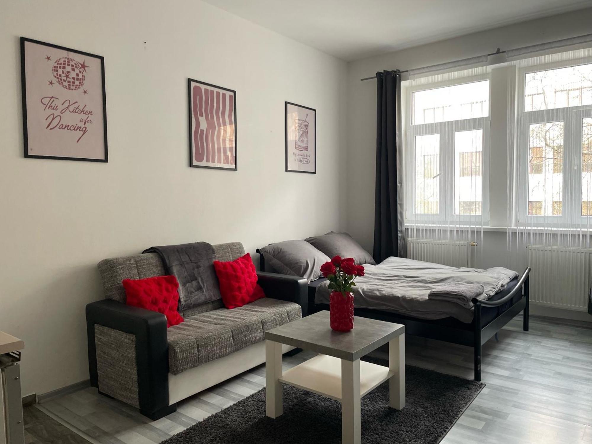 Tiffany Apartment In The City Center Pozsony Kültér fotó